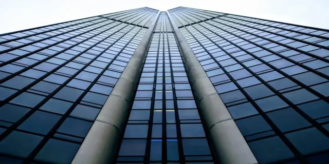 Types of Glasses for Construction You Need To Know In 2025