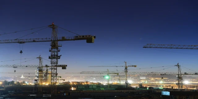 What do an Engineer do? | All You Need To Know 2 What Does a Project Manager Do in the Construction Site?